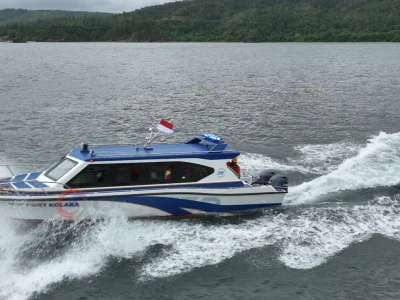 Speed Boat