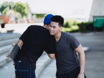 Senang Melihat Orang Lain