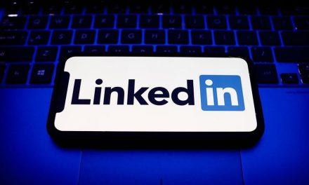 Aplikasi LinkedIn Platform Profesional Untuk Koneksi Dan Karier