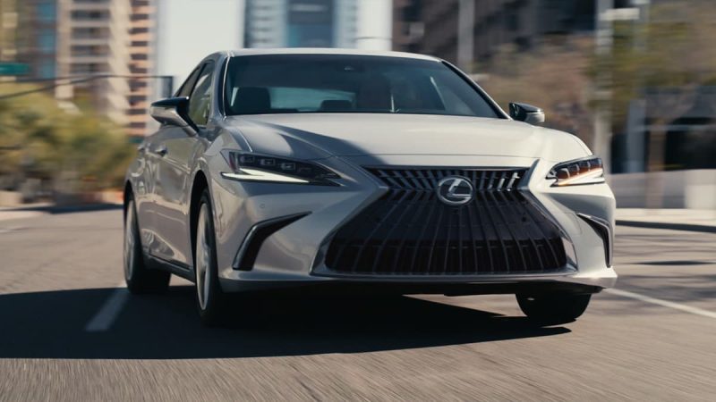 Lexus ES