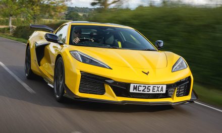 Chevrolet Corvette Z06 Mobil Sport Mewah Dan Elegan