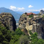 Destinasi Meteora Keajaiban Alam Dan Spiritual Di Yunani