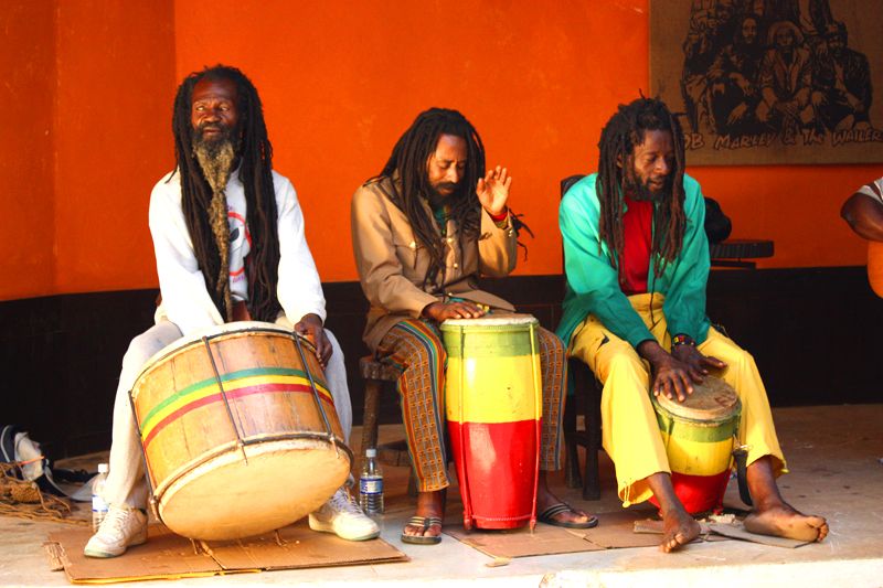 Musik Reggae Ritme Khasnya Yang Santai Dan Pesan Mendalam