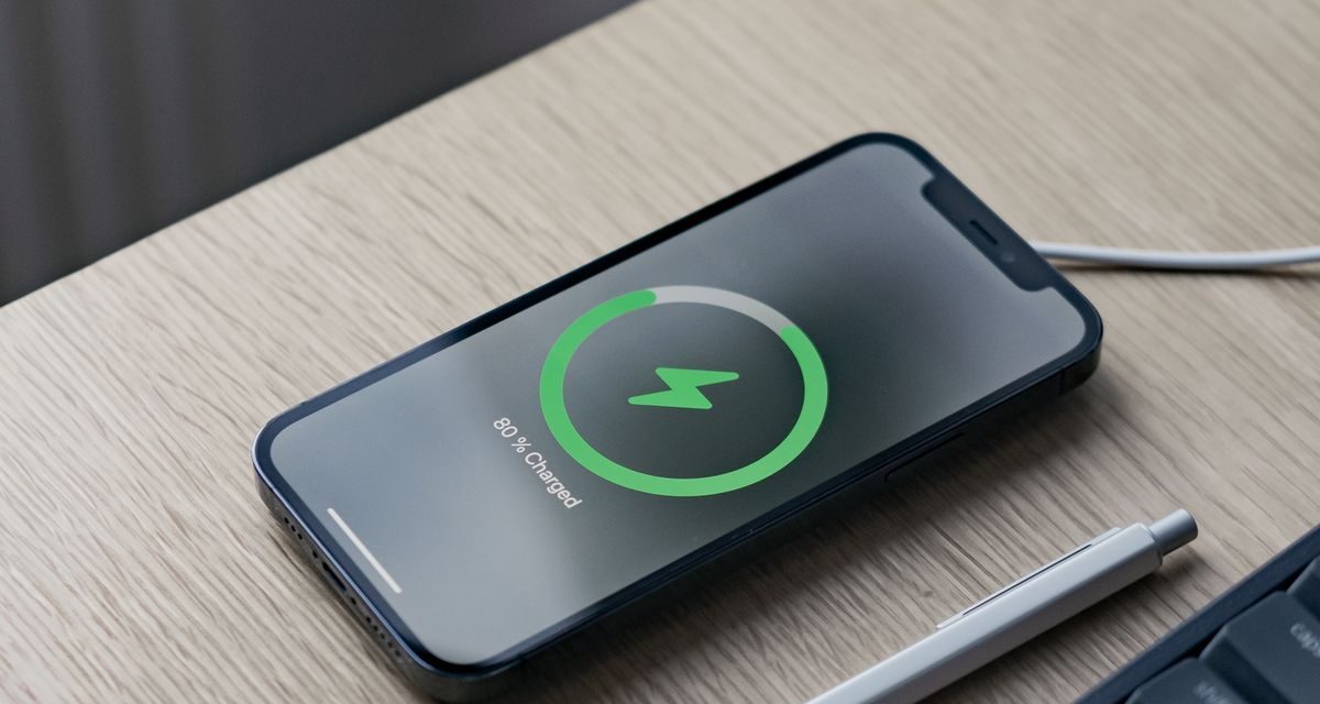 Anjuran Untuk Mengecas IPhone Yang Benar