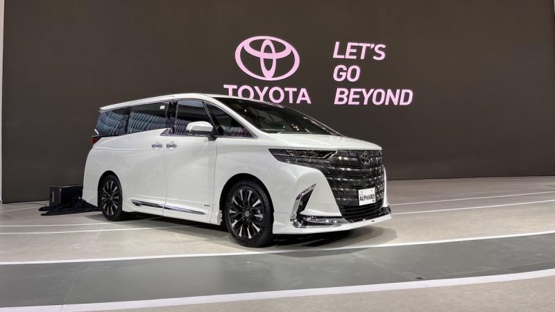 MPV Kelas Atas