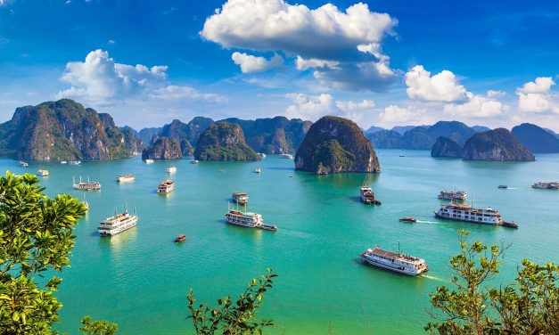 Ha Long Bay Destinasi Wisata Terbaik Di Negeri Naga Biru