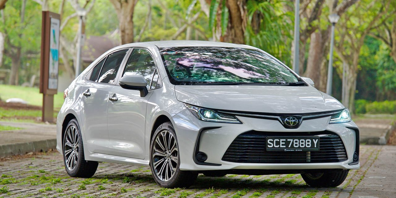 Toyota Altis, Sedan Elegan Dengan Performa Andal Yang Nyaman