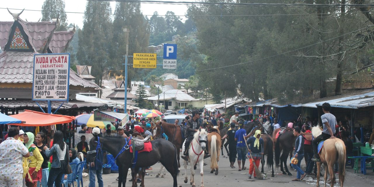 Pasar Tradisional Brastagi Tempat Wisata Belanja Dan Kuliner