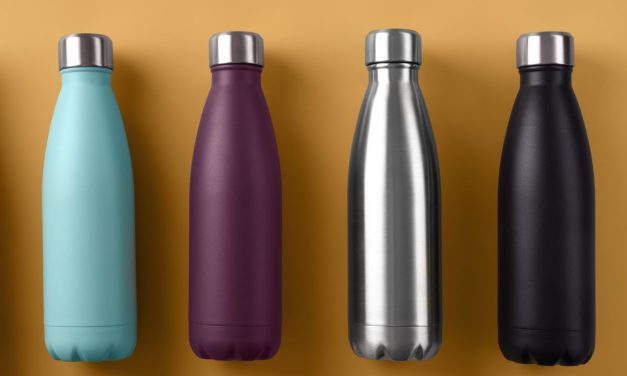 Bawa Tumbler Sendiri Kurangi Sampah Plastik Sekali Pakai