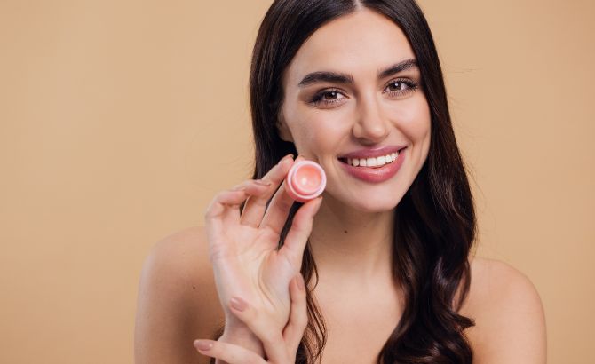 Cegah Bibir Gelap Dengan Menggunakan Produk Ber SPF